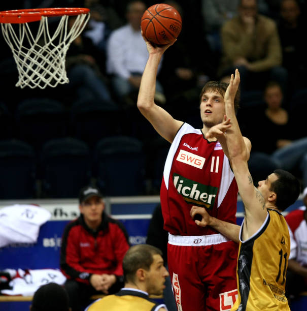 对手采取密 对手采取密